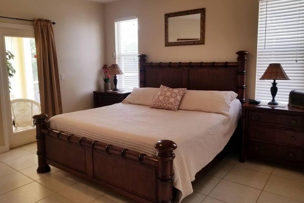 823 104Th Ave. N. Naples Villa Екстериор снимка