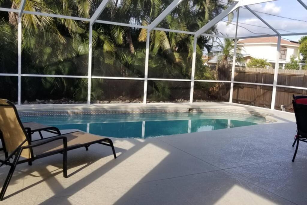 823 104Th Ave. N. Naples Villa Екстериор снимка